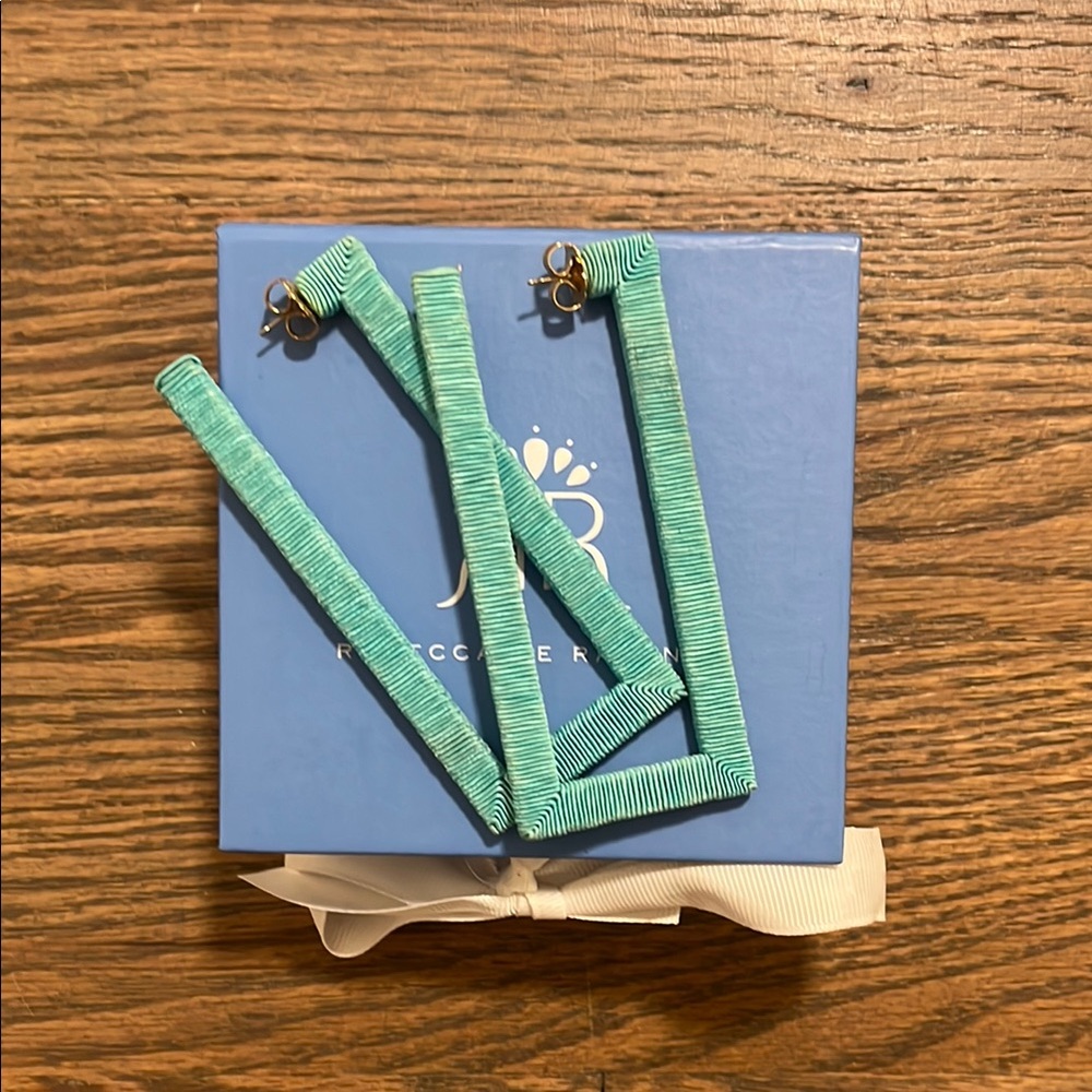 Rebecca de Ravenel Turquoise Hoops EUC